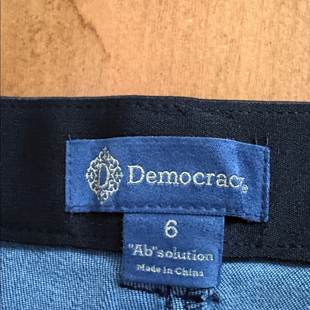 Democracy NWT Absolution Itty Bitty Boot Jeans Size 6 - Picture 10 of 14